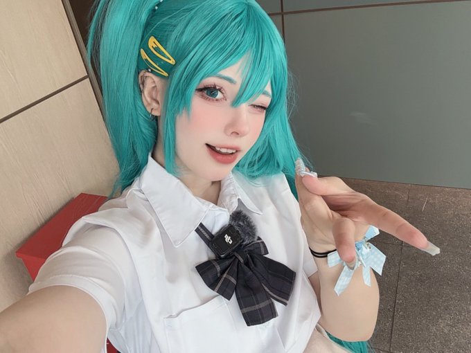 Twitterのコスプレ画像16