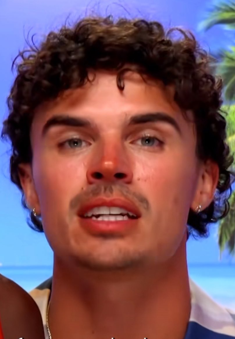 Always got some damn makeup on his nose #LoveIslandUSA
