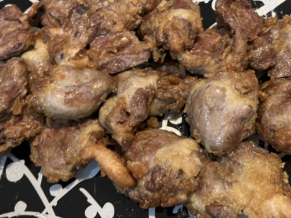 鶏ハツのから揚げって、
お店でもなかなかなくない？？
コソリでそれっぽいのできて
めちゃくちゃ美味い！！！

高温調理だから😅てのも頭をよぎるけど、油で揚げるより良いでしょう、、！
子供も大好き！

#四毒抜き
#ノンフライヤー
#COSORI
