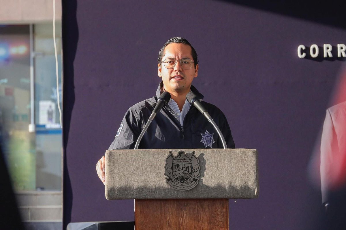#ZonaMetropolitana | El presidente municipal, Chepe Guerrero, condenó enérgicamente la agresión que sufrieron dos elementos de la Secretaría de Seguridad Pública Municipal de Corregidora, en las inmediaciones de la Carretera Libre a Celaya, mientras realizaban labores