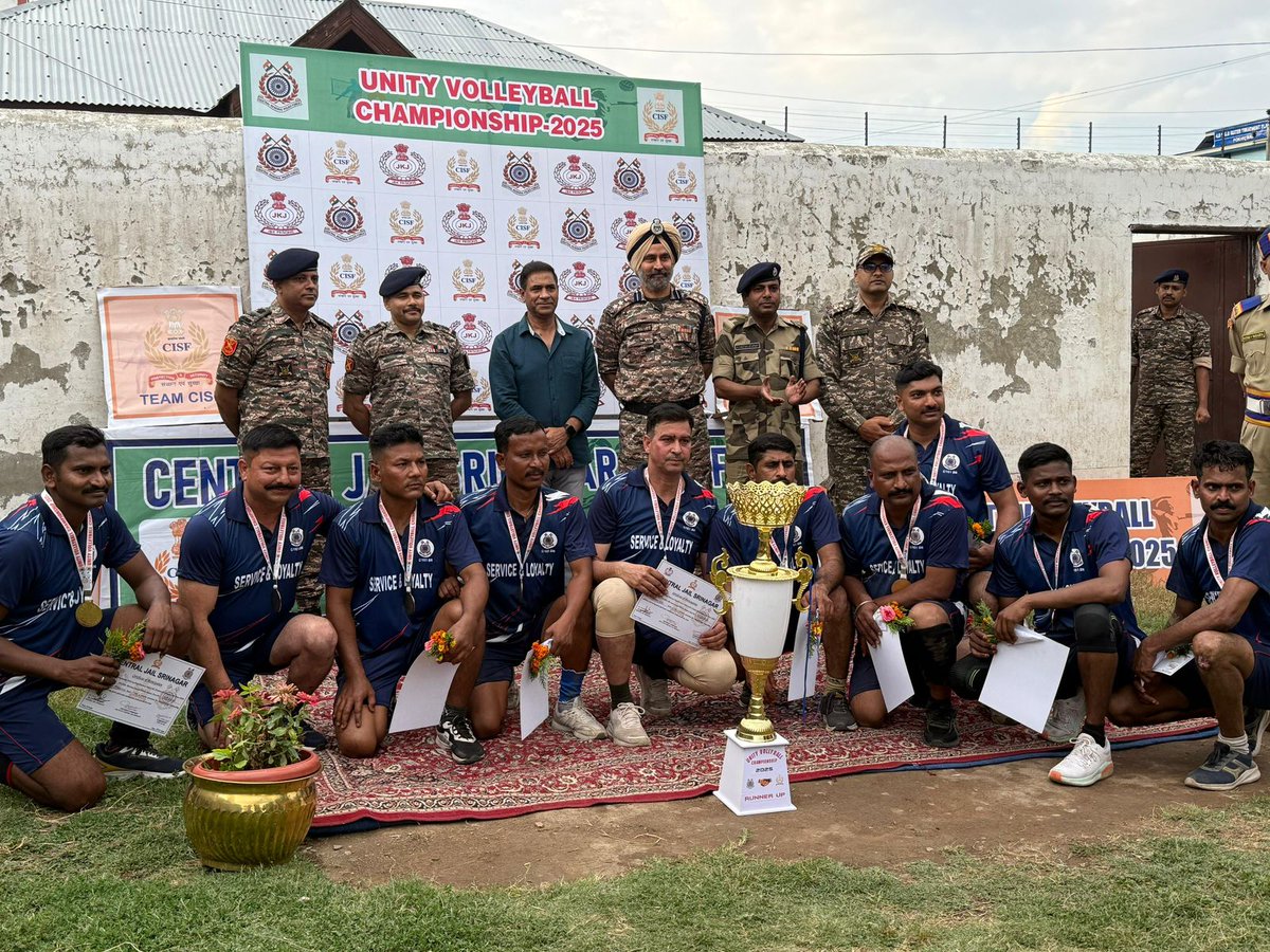 CISFHQrs's tweet image. UNITY VOLLEYBALL TOURNAMENT 2025 HELD AT CENTRAL JAIL SRINAGAR.

In a spirited display of camaraderie and sportsmanship, the Unity Volleyball Tournament 2025 was successfully organized at the Central Jail Srinagar campus.

The event was aimed at fostering teamwork, mutual respect…