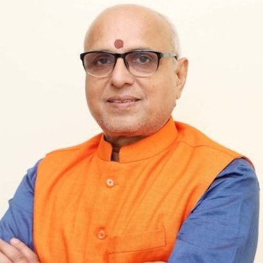 ऐसे लोग केवल बीजेपी मिलेंगे ?

"उठवा लेंगे" जैसे शब्द के लिए ही तो बीजेपी को बोट दिया था?
इन महोदय से कहो की कितनी बार आपने  अपने क्षेत्र को समस्या के लिए संसद में बोला हैं 
मुझे नहीं लगता इनको अपने क्षेत्र के विकास की पड़ी हैं ऐसे लोगों से सही हैं किसी पढ़े लिखे बहुजन को टिकटदे