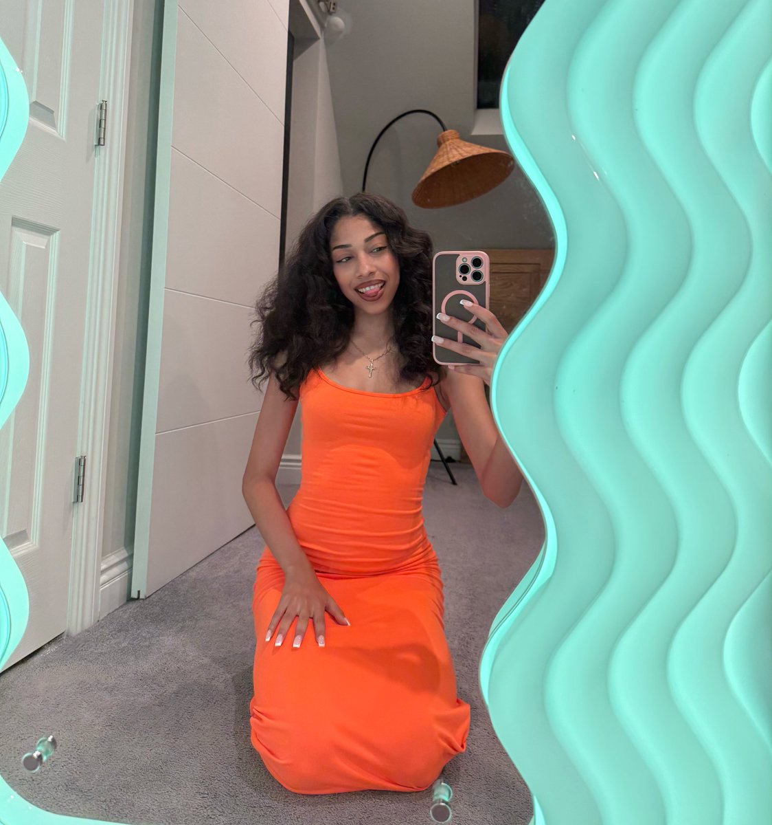 happy girl back with the magic mirror ✨