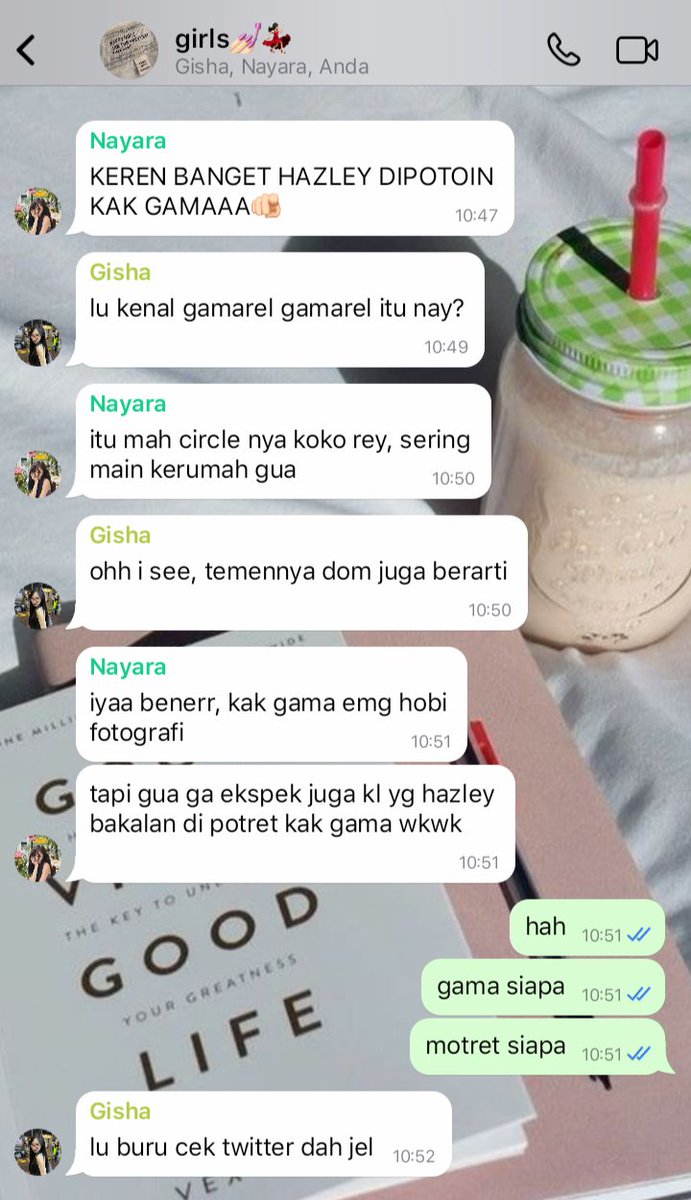 hstspt_'s tweet photo. ; Photographyou✨

         "Gak sengaja, sorry."

— Mark Lee One Tweet AU
© hst. https://t.co/fMCNYxhVdd