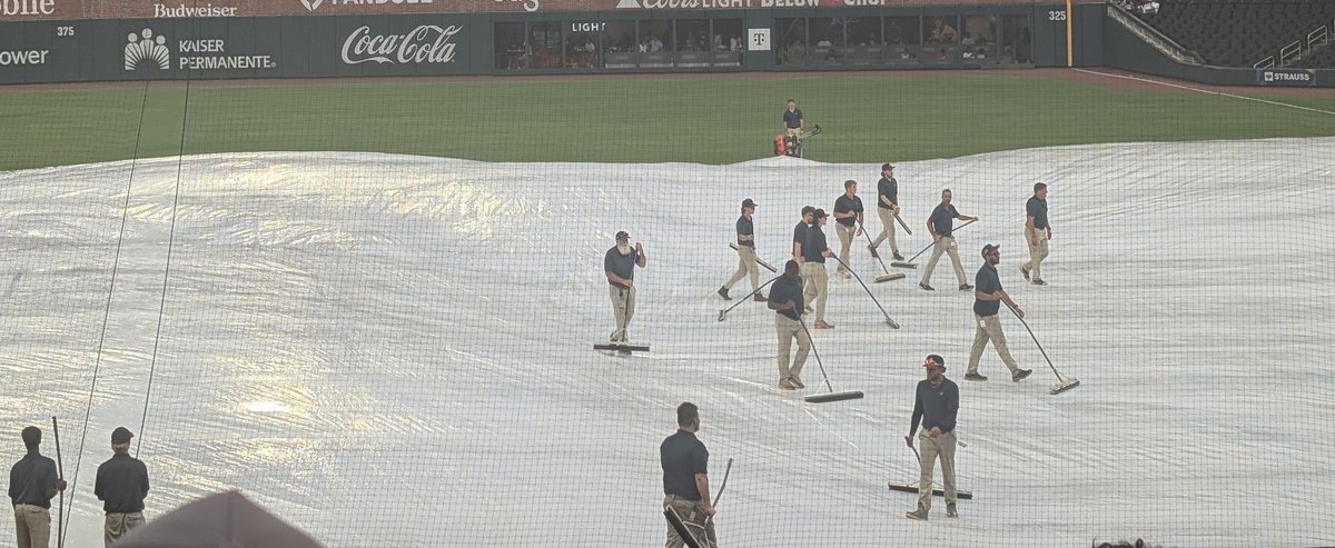 teams4taps's tweet image. Day 1 MLB All-Star Weekend in the ATL. So grateful to @MLB for all they do and @Tix4Kids for giving @TAPSorg families tickets to the HBCU Swingman Classic @TruistPark. The rain didn't stop the game or us from having a wonderful night together.