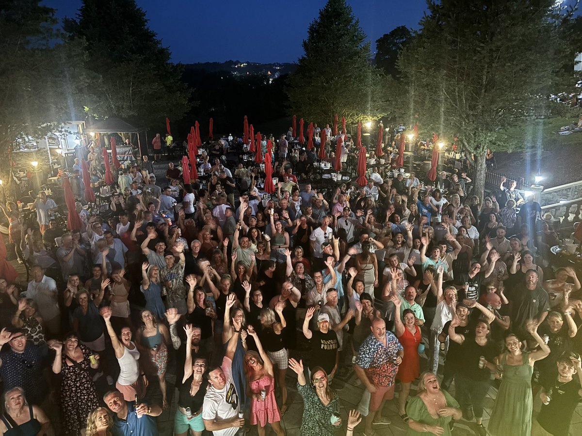 🚗 We drive so far to come and play for you and you make it all worth while, until next time!