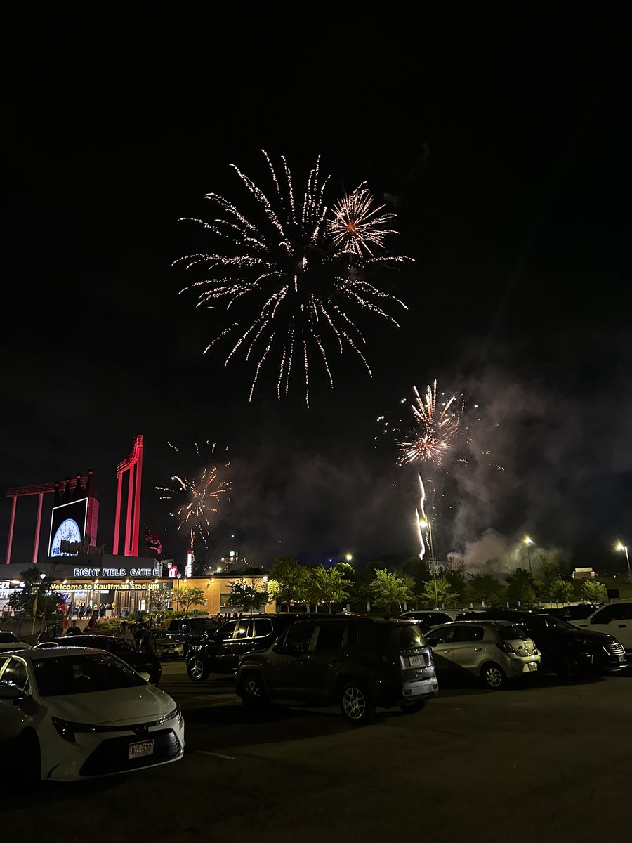 prezbread's tweet image. Cool show. We let up 7 in the last two