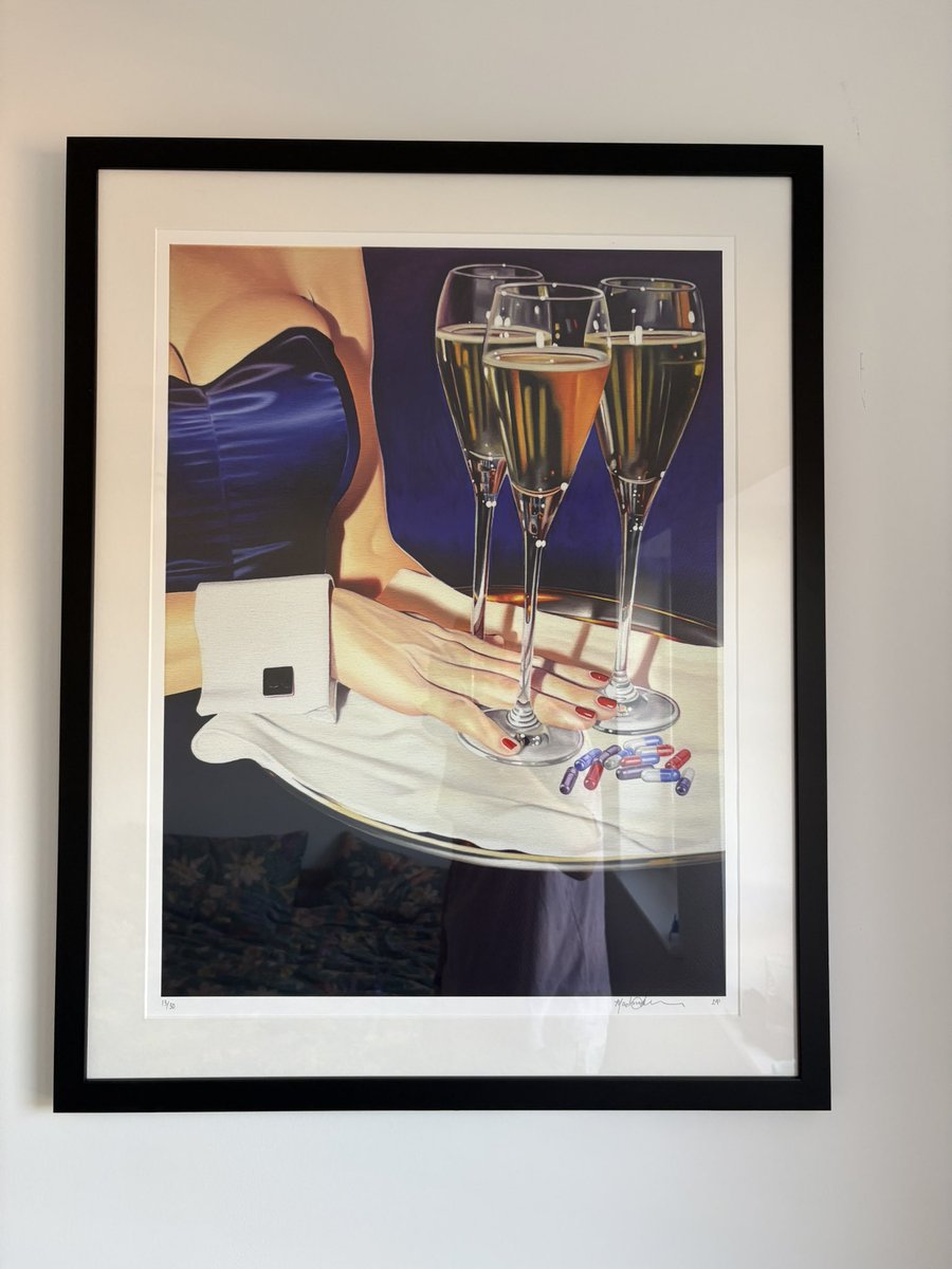SanderoNFT's tweet image. Gm gm,
A new print hung, which looks rather lovely in my bedroom.
I love waking up and seeing it; it is no longer a blank canvas; it’s fast becoming my home.😊