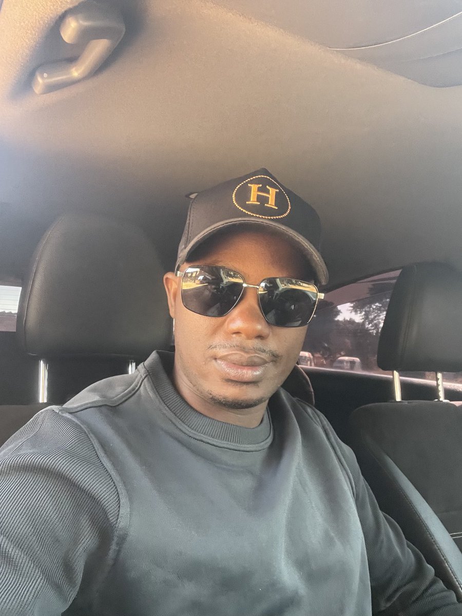 At some point you need to get serious about your life.

Delete numbers , stay away from love that is not real, hustle harder, get your health right, your spirit right and your mental right.

You gotta demand some respect, not jus from people but from yourself 👏👏