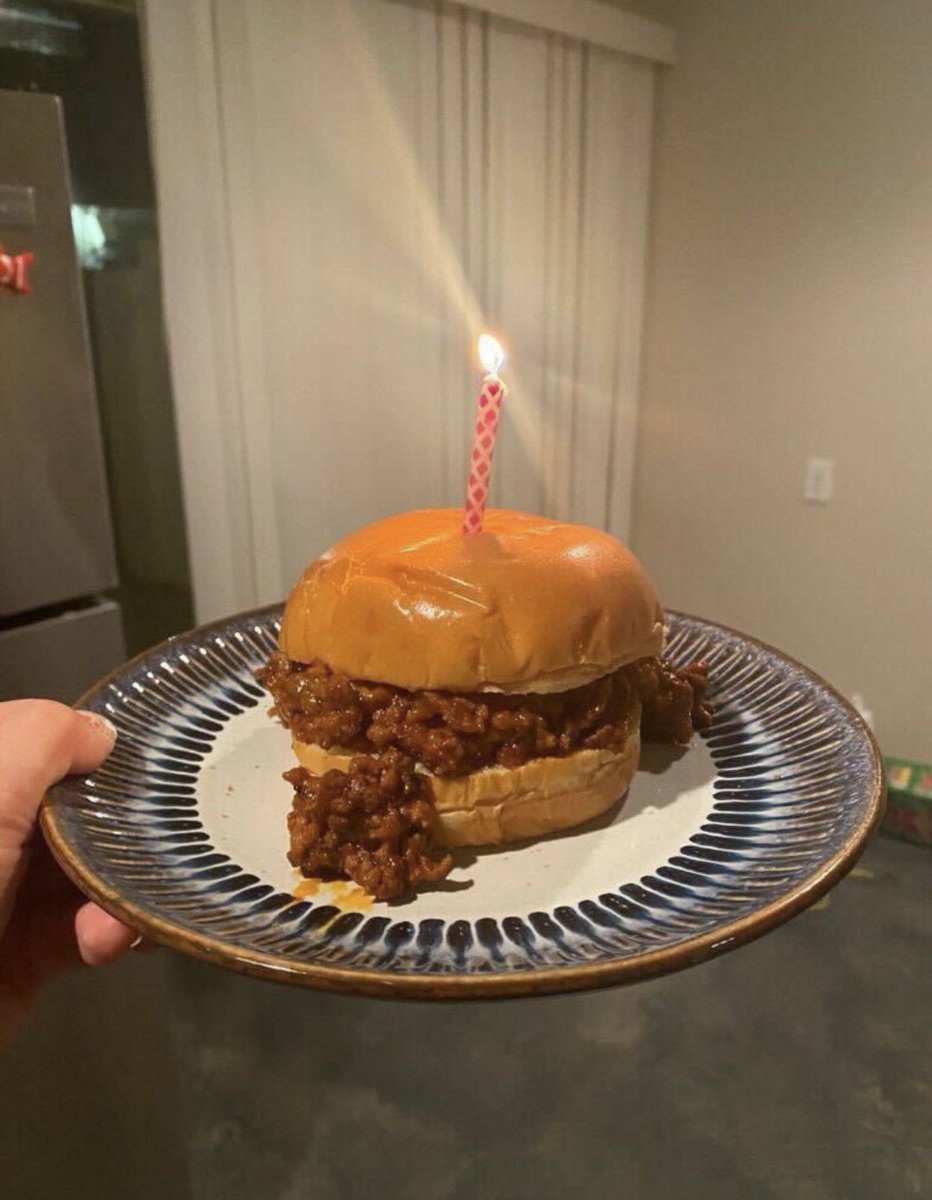 LOWLiFELEX's tweet image. YALL ITS MY FUCKING BIRTHDAY !!! I JUST TURNED 21 ##SWAG