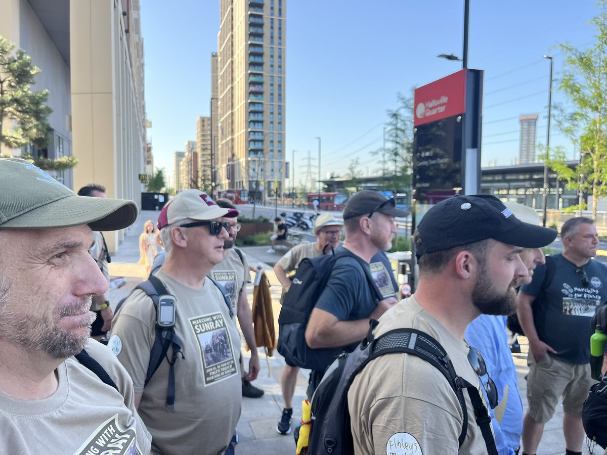 almurray's tweet photo. Setting off shortly @FinleysTouch 
@WeHaveWaysPod 
https://t.co/zX5tbH1Mkn https://t.co/G6jXqrMtrt