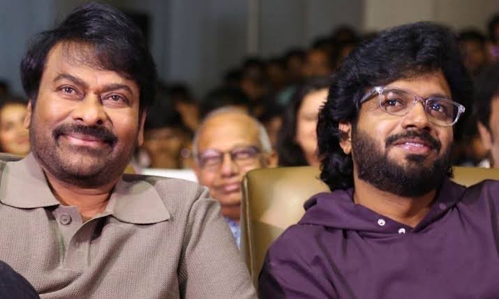 rajeshreddyega's tweet photo. Buzz Alert 🔥
#Mega157 is reportedly titled “Mana Sivasankara Prasad” 🎬
#Chiranjeevi &amp; #AnilRavipudi’s combo is raising expectations!
#Venkatesh in a key role &amp; #Nayanatara as the female lead 💥

#ChiruAnil #Tollywood #ManaSivasankaraPrasad #MegaUpdate #SouthCinema https://t.co/imqP80kzMX