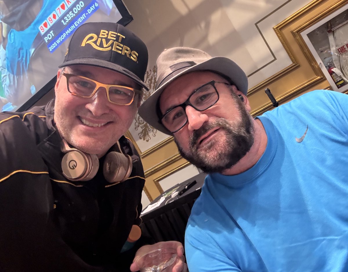 phil_hellmuth tweet media