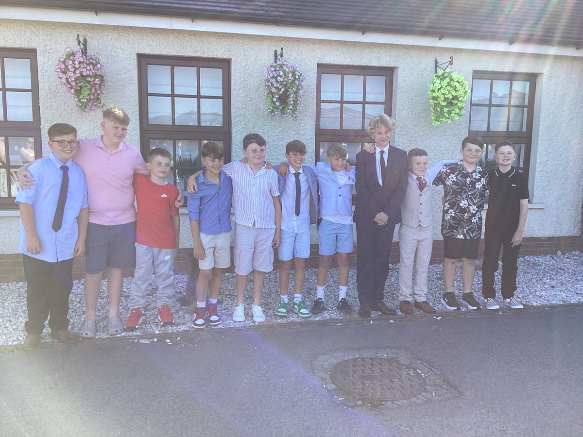 We are super proud of our Leavers 2025 … you have all worked so hard and have developed into amazing young people who are more than ready for your next adventure! Enjoy your special celebration!