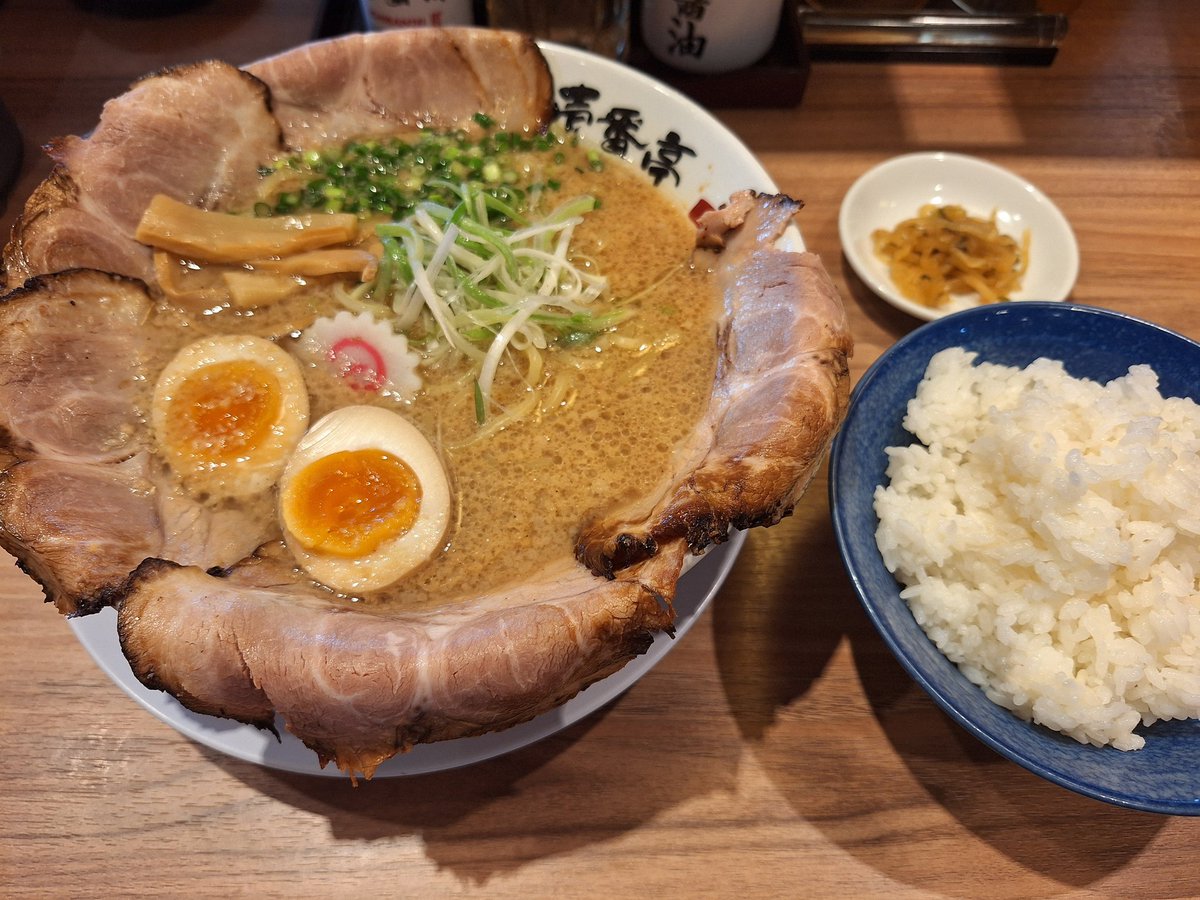 ff80L1m2VA2ydM8's tweet image. うまい