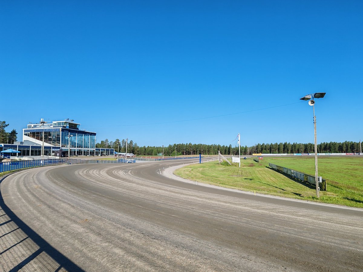 Nikulassa Festivaaliravien toinen kilpailupäivä lauantaina 12.7. klo 13. Hellettä ja aurinkoa luvassa. #ravit #kaustinen #nikula