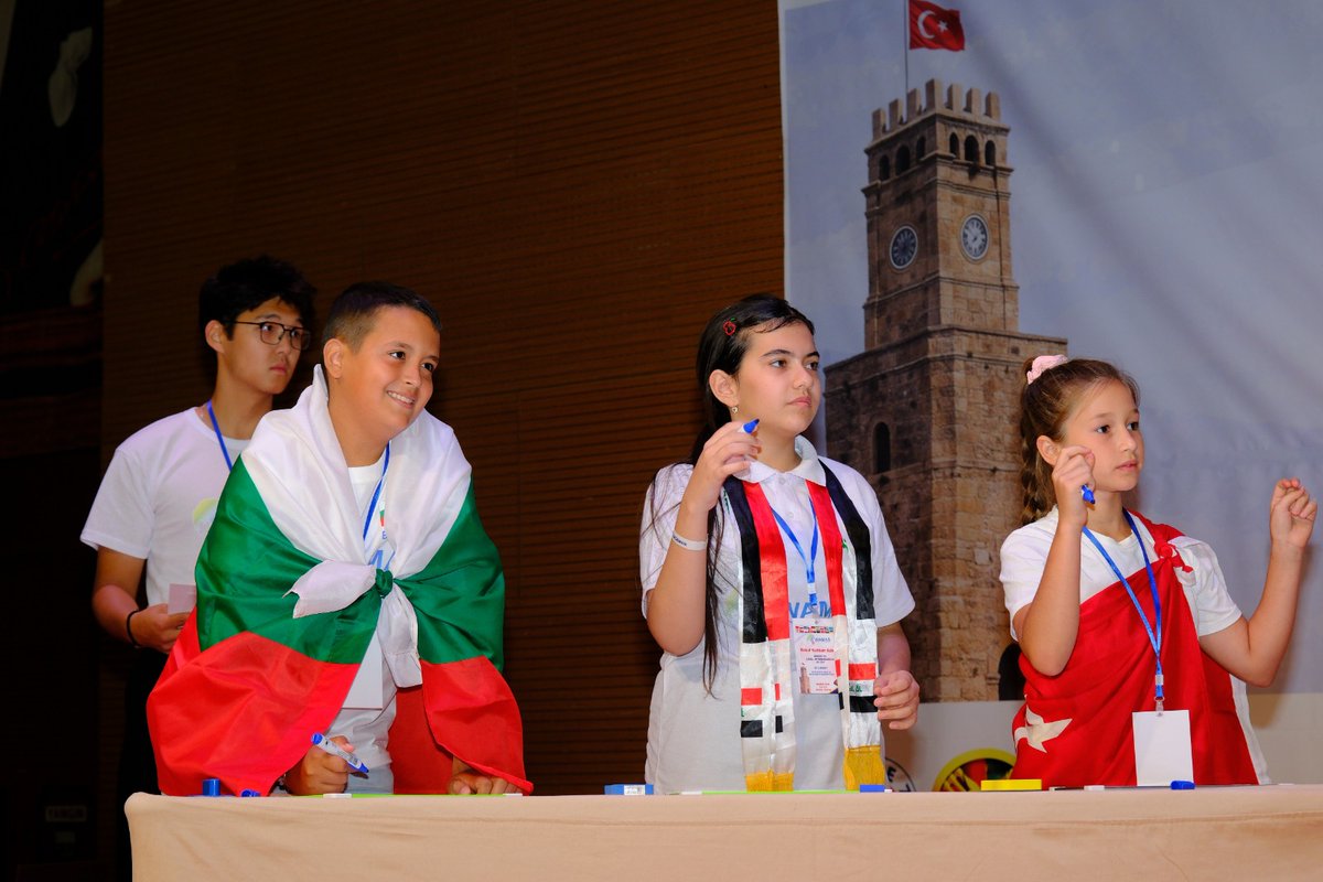 agdantalyasube's tweet photo. 📍Antalya’da düzenlenen ve 20 ülkeden 🌐 temsilcilerin yarıştığı Mental Aritmetik Dünya Olimpiyatı’nda 🧮 AGD Antalya Şubesi olarak yerimizi aldık. 🇹🇷 Etkinliğin açılış konuşmasını 🎙️ Şube Başkanımız Sefa Koçak gerçekleştirdi. 👏
#wamas
#mentalaritmetik
#agdheryerde https://t.co/iETgMLjSFb