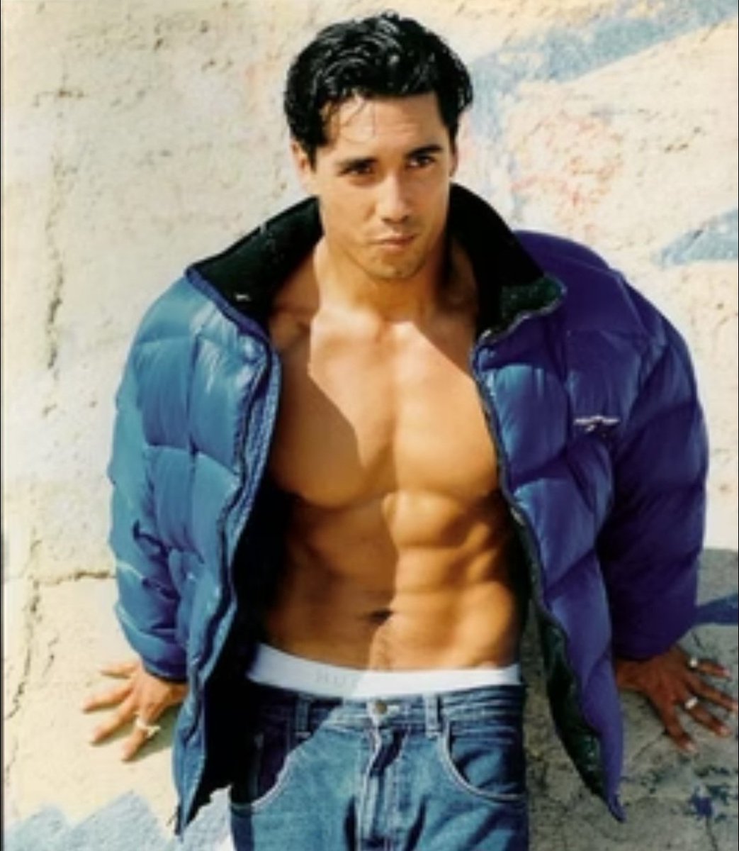 kurt_caceres's tweet image. You post selfies. Then I will too. #selfie #abs #6pack #sixpack #fitness #FitnessMotivation #FitnessGoals #fitnesslife