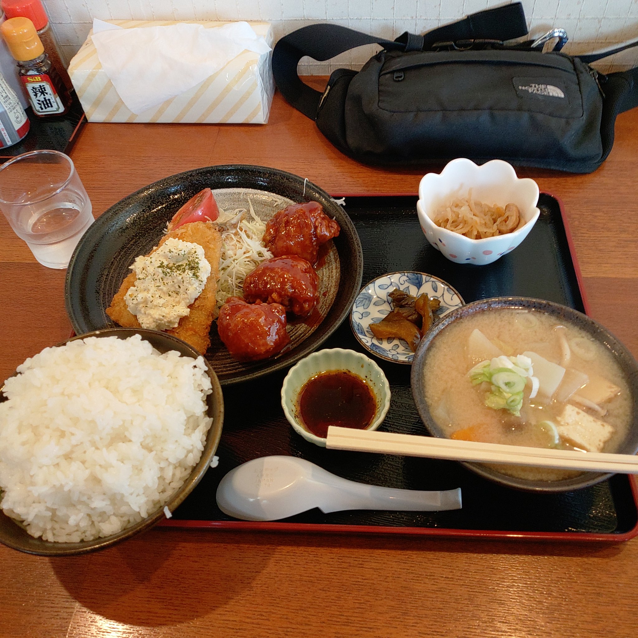 三角ダンベル　唐揚げ定食(大盛り) maxresdefault.jpg