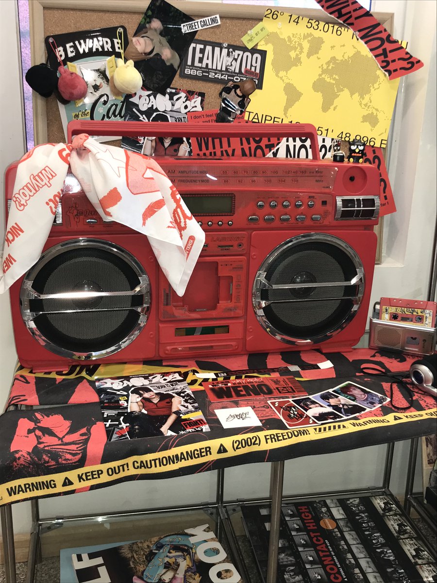 ichigoacaiball's tweet photo. 🔥🎸⚡
#TEAM709
#BORN_TO_MOVE https://t.co/phIDx77hcS