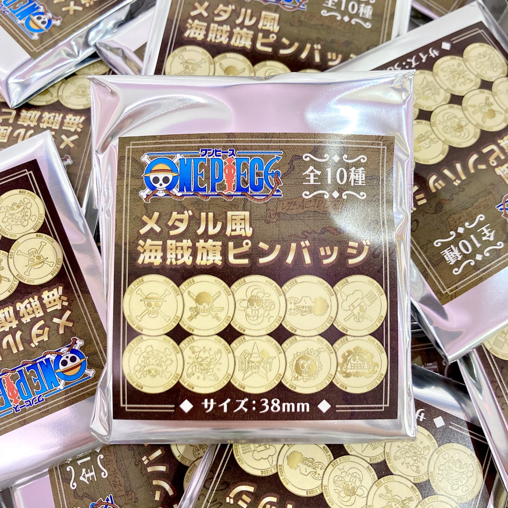 ONEPIECE ワンピース 海賊旗 マグバッジ J-WORLD ワンピース 海賊旗 バッジ チョッパー - メルカリ