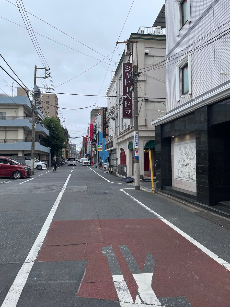elipeaces's tweet photo. 今日はヨシワランドへ
江戸町通りにある素敵なお店へ凸撃
今日はどんな出会いになるか
いまからドキドキワクワク https://t.co/vnAy1sqBbo