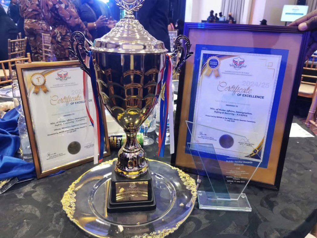 ForceNampol's tweet image. The Ministry of Home Affairs Immigration Safety and Security-Namibian Police Department scooped the Overall Award at the inaugural Public Sector Award Ceremony held by Namibia Institute of Public Administration and Management (NIPAM) in Windhoek.