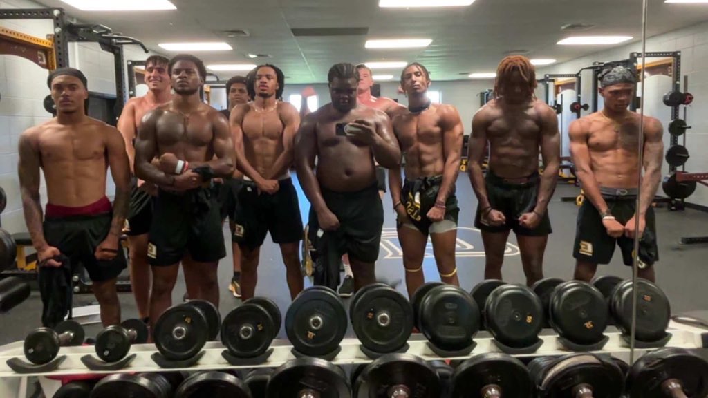 Cameron โTHE MIMICโ Hill๐ฃโ๐พ (@camgreatness) on Twitter photo AINT NOTHING LIKE THAT BRONCBUSTER GRIND ๐ #4โs UP <a href="/KiyoshiHarris/">Coach Kiyoshi Harris</a> <a href="/GCCC_FOOTBALL/">Broncbuster Football</a> AINT NOTHING LIKE THAT BRONCBUSTER GRIND ๐ #4โs UP <a href="/KiyoshiHarris/">Coach Kiyoshi Harris</a> <a href="/GCCC_FOOTBALL/">Broncbuster Football</a>