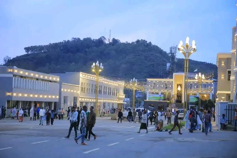 GashamaYohannes's tweet image. The historical City of Gondor
@VisitEthiopiaye #VisitGondor @VisitAmhara_ 
@Landoforigins @AFP @developmentnews @Living_Cities @globalcitieshub @beautifulcities #Corridordevelopment #Ethiopiarising @UNUrbanNetwork #Africacities #CleanCities @VisitWorldTrav2 @citiesnews1