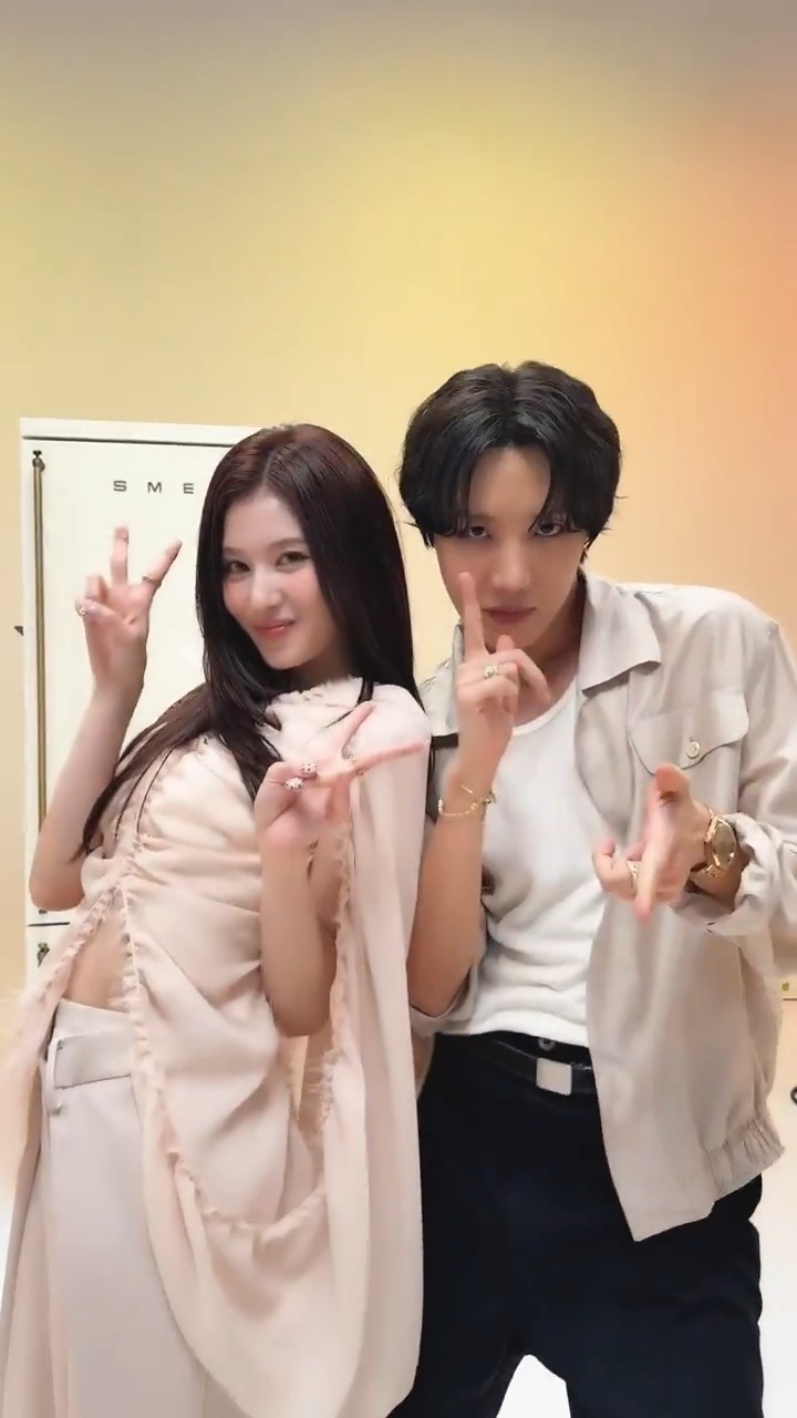 やんみさん専用(サナ+ジヒョ) サナ