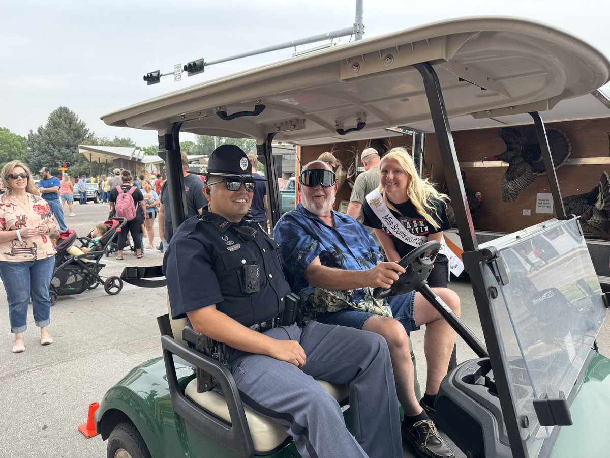 NSP_TroopE's tweet image. #OregonTrailDays2025
Ended the day at the annual car show for OT Days and Troopers Weitzel (#NSP239), Vera-Chavez (#NSP171) Swantek (#NSP488), and Flick (#NSP382) enjoyed time with so many while conducting impaired and distracted driving education and seatbelt safety.