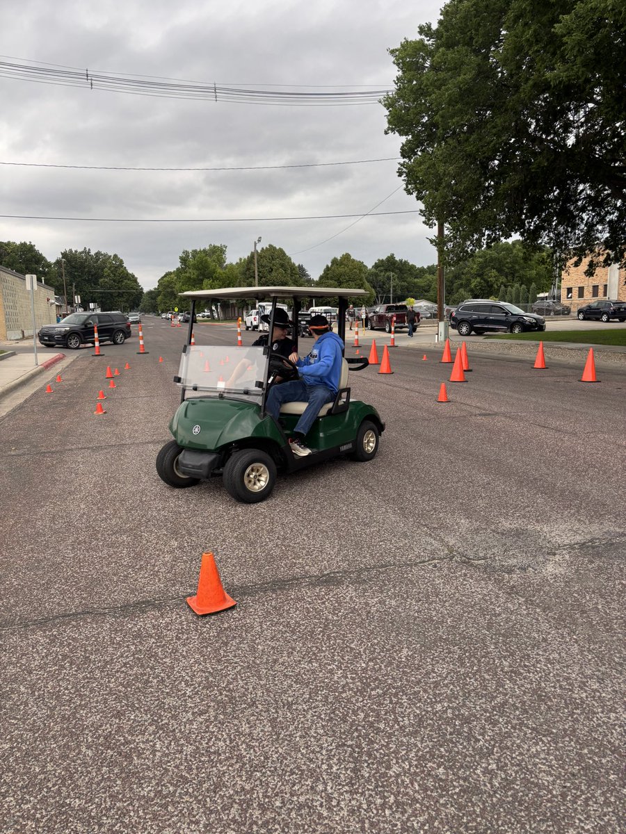 NSP_TroopE's tweet image. #OregonTrailDays2025
Ended the day at the annual car show for OT Days and Troopers Weitzel (#NSP239), Vera-Chavez (#NSP171) Swantek (#NSP488), and Flick (#NSP382) enjoyed time with so many while conducting impaired and distracted driving education and seatbelt safety.