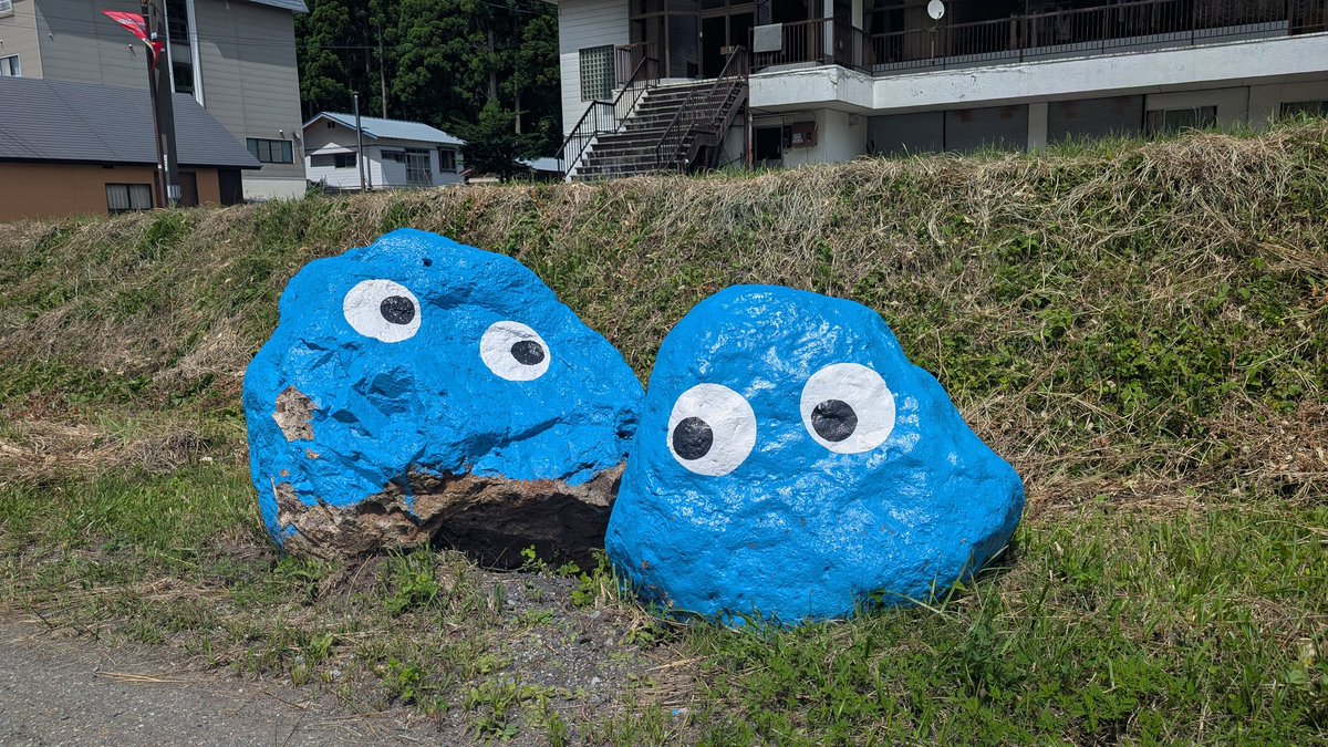 na0minmin's tweet photo. 苗場は絶賛設営中！
早くフジロックにならないかな！ https://t.co/fhXSWzQRrU