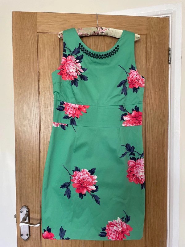 Get the Joules Summer dresses I’m selling on @VintedUK. Size %{size} for £12.00! vinted.co.uk/items/64412037…