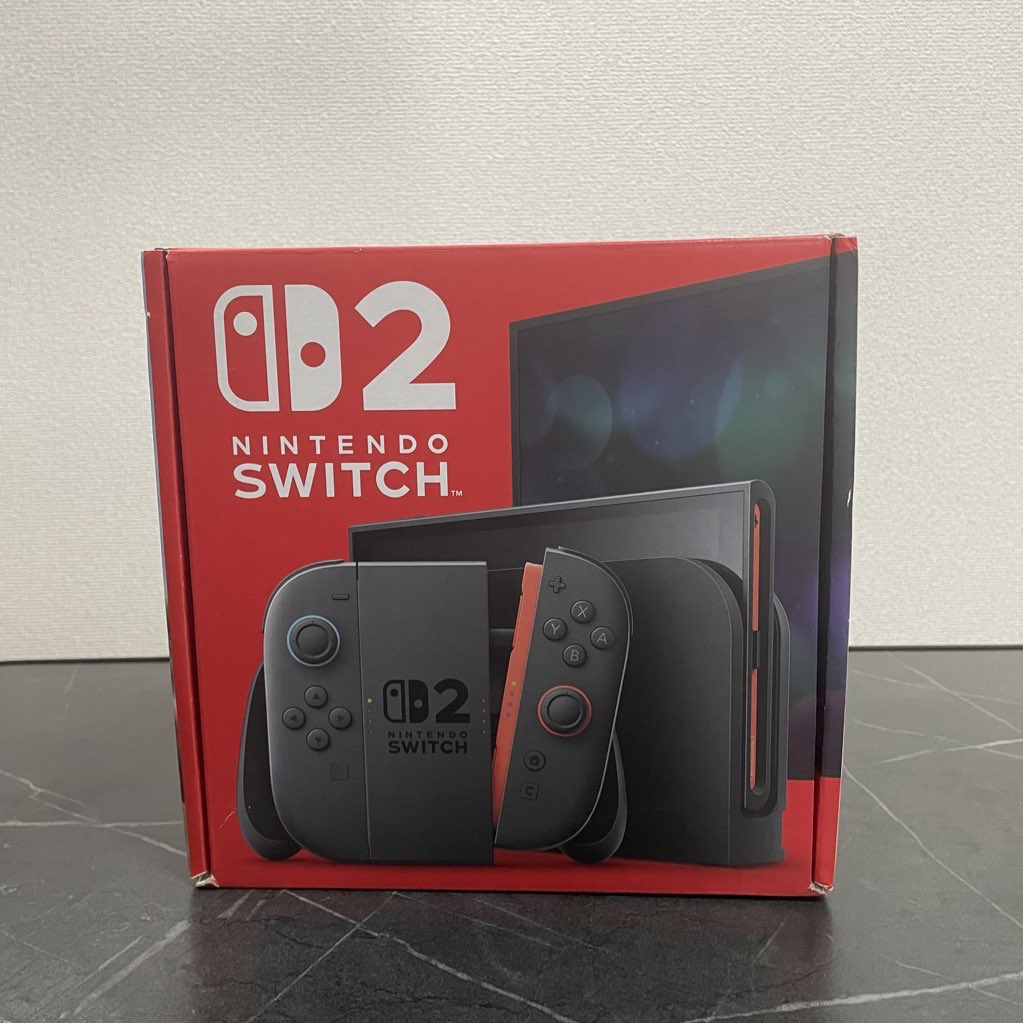 【朗報】

ひろゆきさん（<a href="/hirox246/">ひろゆき</a> ）に
お願いしてフランスで買って来てもらったSwitch2が届きました‼️
ありがとうございます😭