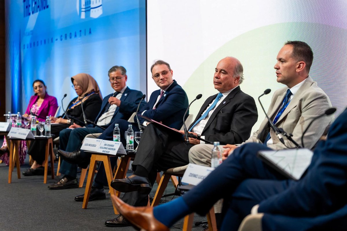 Luca Niculescu (@lucaniculescu) on Twitter photo Glad to join the <a href="/DubrovnikForum/">Dubrovnik Forum 2025</a> and engage in the <a href="/OECD/">OECD ➡️ Better Policies for Better Lives</a> Dubrovnik Talks panel, opened by Secretary-General <a href="/MathiasCormann/">Mathias Cormann</a>.
I stressed the role of the accession process for the modernization of 🇷🇴 Romania, which is well advancing. I shared with peer candidate countries lessons Glad to join the <a href="/DubrovnikForum/">Dubrovnik Forum 2025</a> and engage in the <a href="/OECD/">OECD ➡️ Better Policies for Better Lives</a> Dubrovnik Talks panel, opened by Secretary-General <a href="/MathiasCormann/">Mathias Cormann</a>.
I stressed the role of the accession process for the modernization of 🇷🇴 Romania, which is well advancing. I shared with peer candidate countries lessons