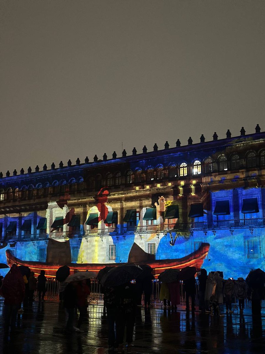 webcamsdemexico's tweet image. Espectacular #Videomapping en el #Zócalo de la #CDMX:
#MemoriaLuminosa México-Tenochtitlan 700 años.