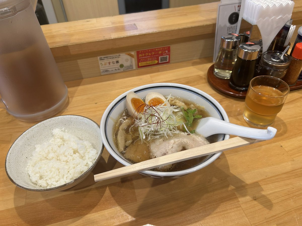 GM_kooboo's tweet photo. リニューアル記念の一杯。
今回は醤油。大満足でした。

#くろおびラーメン https://t.co/7NcAK1614y