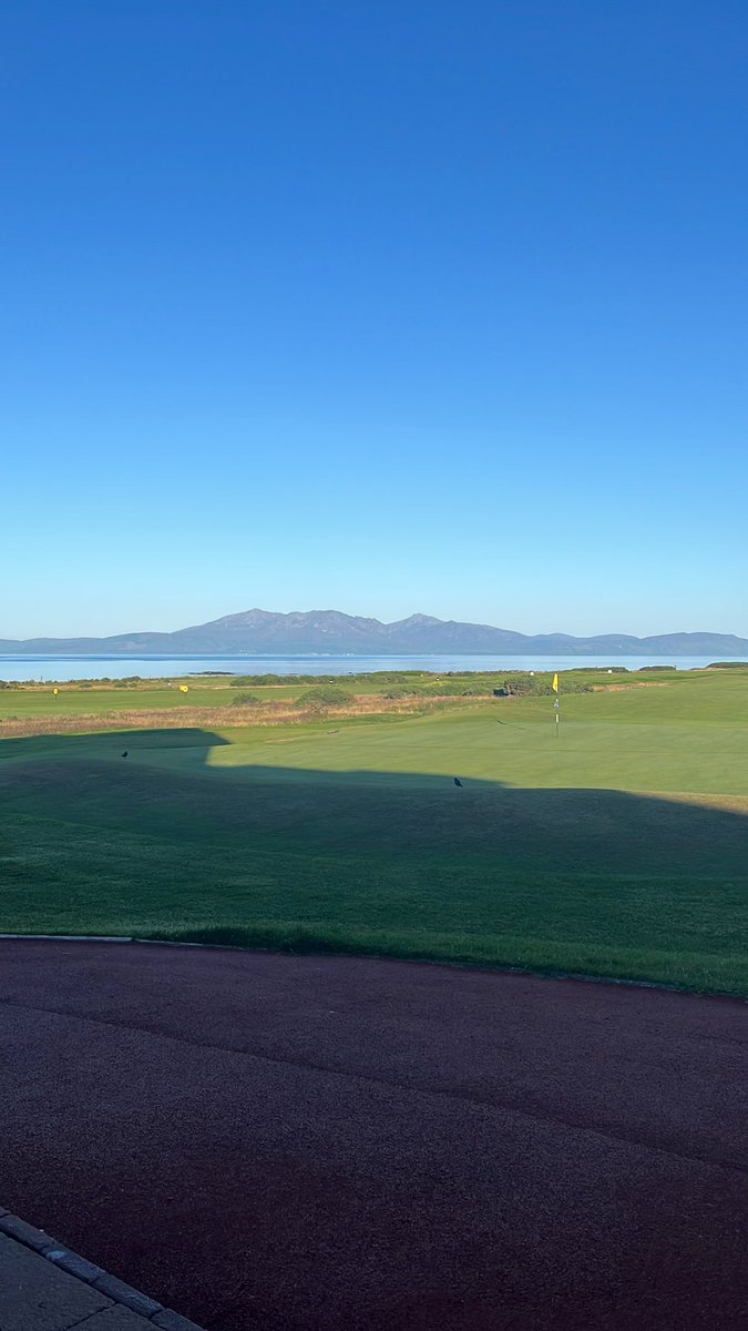 Picture prefer start to the day of golf <a href="/theWKGC/">The West Kilbride Golf Club</a> 😎⛳️☀️
