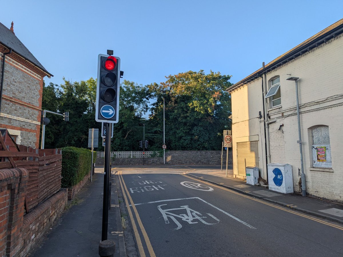 Cholmeley Road/London Road traffic lights working again! Your Green councillors have been lobbying the council on this.

These traffic lights aren't fully fixed yet and some of the technology on the lights has had to be bypassed so they won't be as efficient as they could be