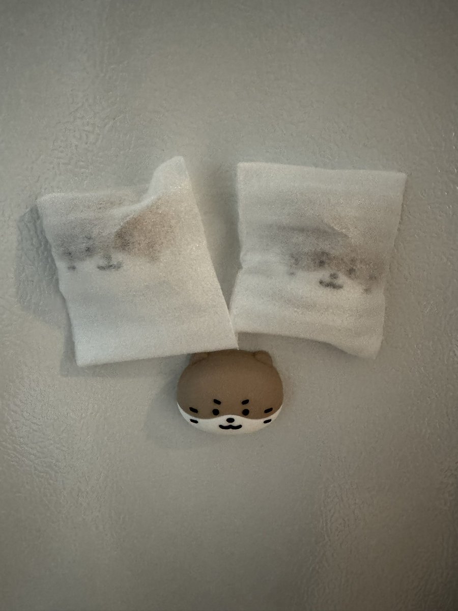 온라인으로 구매했는데 찬달이로 중복 ㅠㅠ
원가 양도해요~~
반택원하시면 반택비별도에요 
호우콘에서 직거래 가능!!!