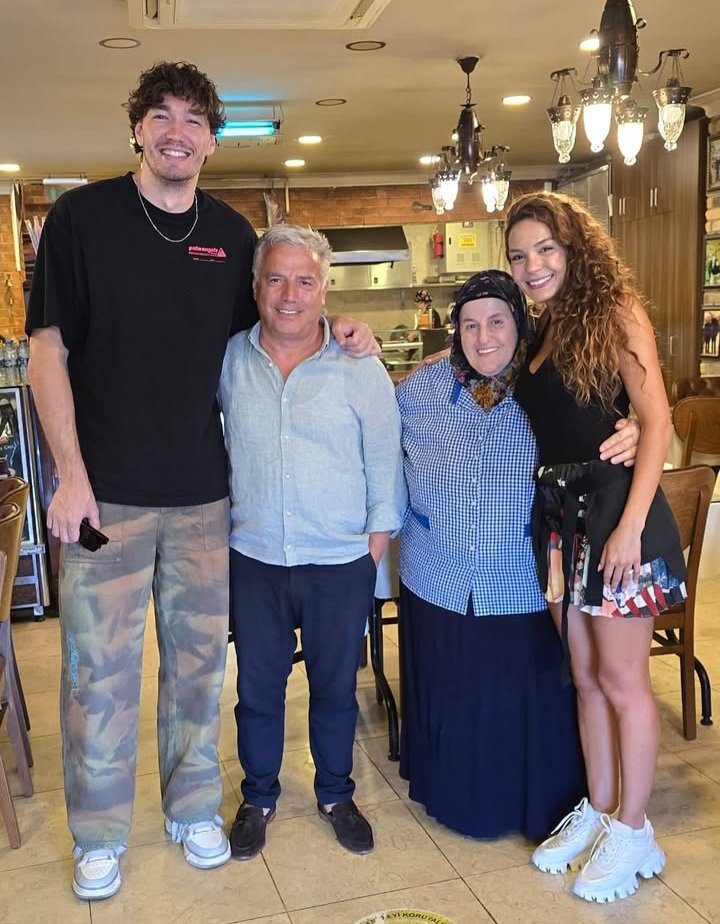 Ebru Şahin ve Cedi Osman yeni! 💫
#EbruŞahin