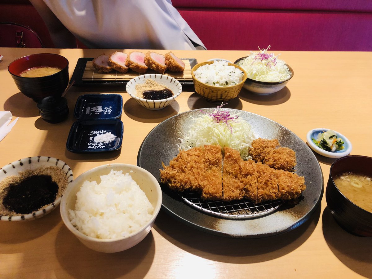 「金沢かつぞう」さんで遅めの昼食。初めて来店ですがカツが超柔らかい‼️
また来たいなー