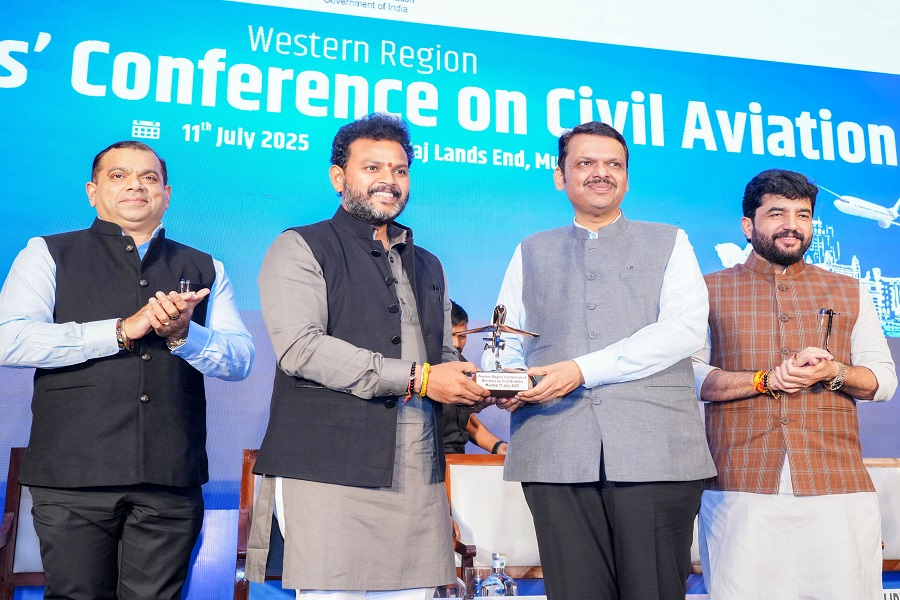 Investment Guru India (@invgurind) on Twitter photo India`s best ‘off-shore airport` to be built in Mumbai: Devendra Fadnavis
investmentguruindia.com/newsdetail/ind…
<a href="/narendramodi/">Narendra Modi</a> #India #PrimeMinister #Industry #Mumbai <a href="/Dev_Fadnavis/">Devendra Fadnavis</a> <a href="/Ministry_CA/">Ministry Civil Aviation</a> <a href="/RamMNK/">Ram Mohan Naidu Kinjarapu</a> <a href="/mohol_murlidhar/">Murlidhar Mohol</a> #Investmentguruindia India`s best ‘off-shore airport` to be built in Mumbai: Devendra Fadnavis
investmentguruindia.com/newsdetail/ind…
<a href="/narendramodi/">Narendra Modi</a> #India #PrimeMinister #Industry #Mumbai <a href="/Dev_Fadnavis/">Devendra Fadnavis</a> <a href="/Ministry_CA/">Ministry Civil Aviation</a> <a href="/RamMNK/">Ram Mohan Naidu Kinjarapu</a> <a href="/mohol_murlidhar/">Murlidhar Mohol</a> #Investmentguruindia