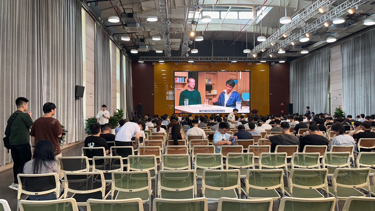 wadebryant23's tweet photo. 来cursor大会玩啦

#CursorMeetupHangzhou https://t.co/5MvC2ZzkbW