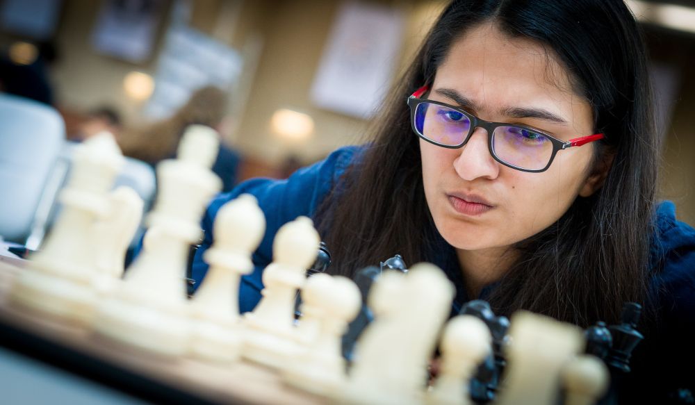 DDNewslive's tweet photo. Big Moment at the FIDE Women’s World Cup!
🇮🇳 21-year-old WGM Vantika Agrawal takes down former Women’s World Champion Anna Ushenina in a stunning Round 1 upset.
#FIDEWorldCup #VantikaAgrawal #ChessWin #IndianChess #WomensWorldCup
@FIDE_chess @ChessbaseIndia https://t.co/dMdflzwf18