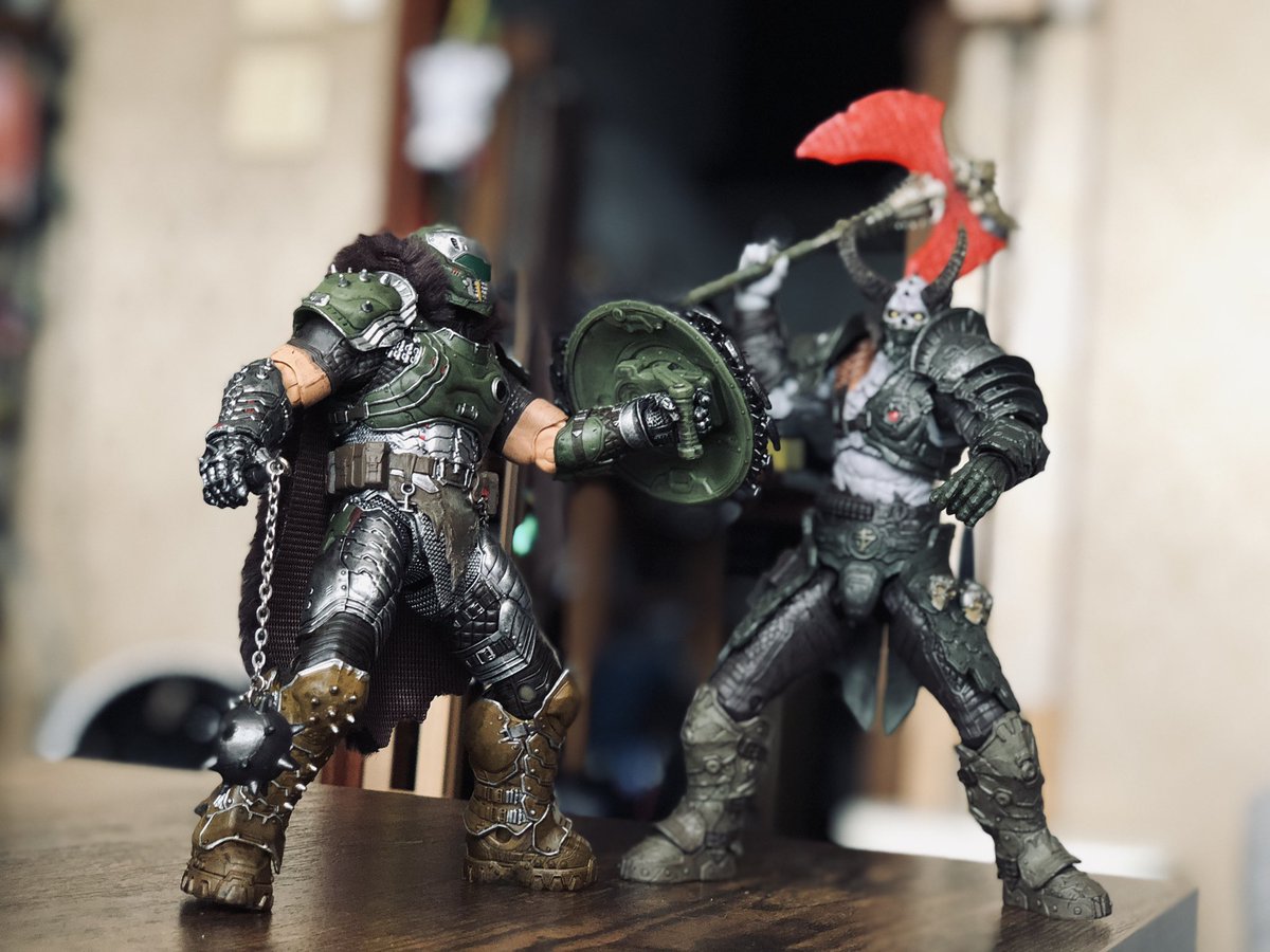 Toygang's tweet image. 暴力の権化を煮詰めたドゥームのデザインワーク大好きなんだよー
今日はマクファーレンエリートエディションのダークエイジスドゥームスレイヤーさんが届いた
エリートといっても可動はマリーンと同程度
いわゆる重塗装タイプ的な？
#Doom #DoomSlayer
#DoomTheDarkAges #McFarlaneToys #EliteEdition