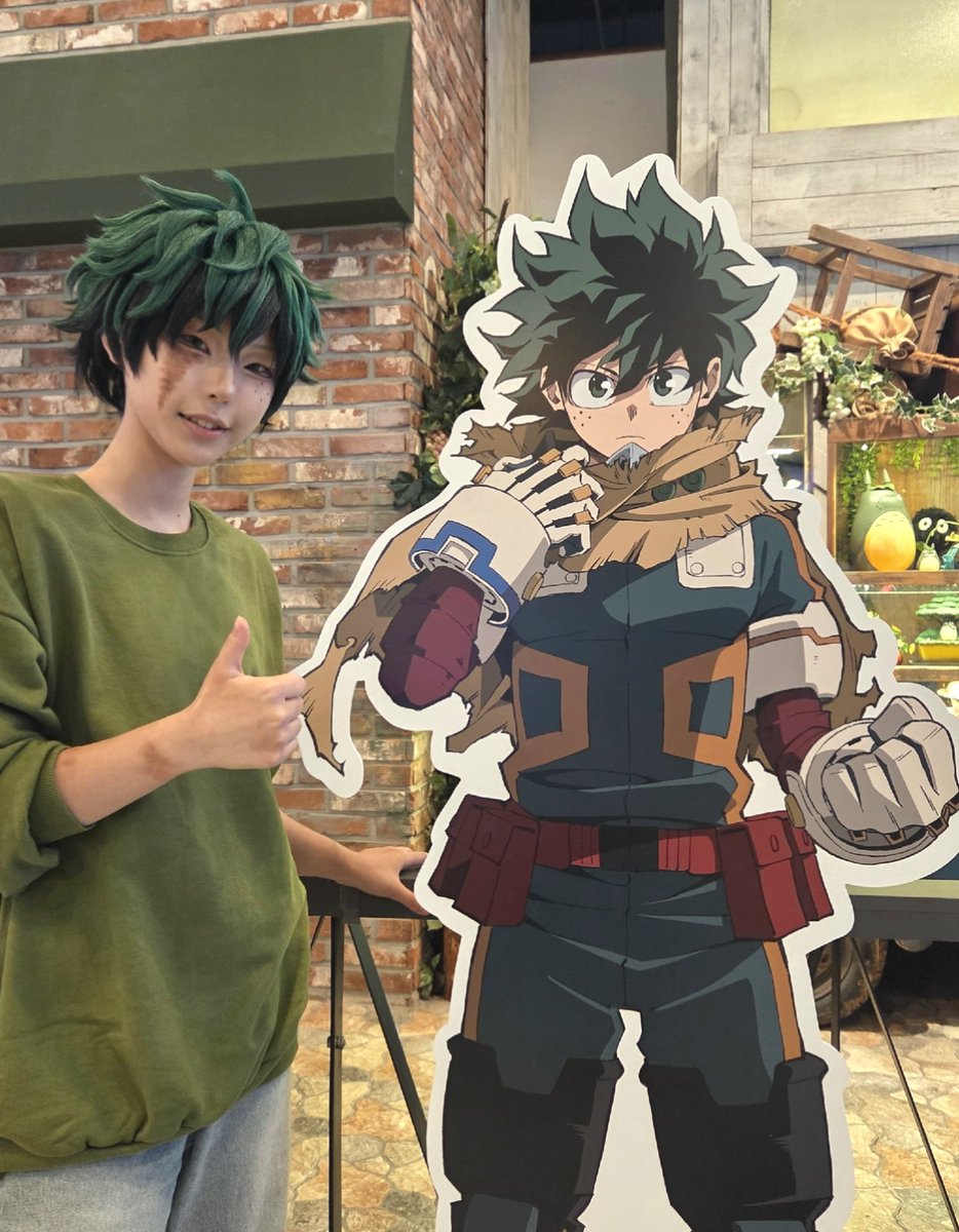 콜라보 카페 다녀왔어요👊