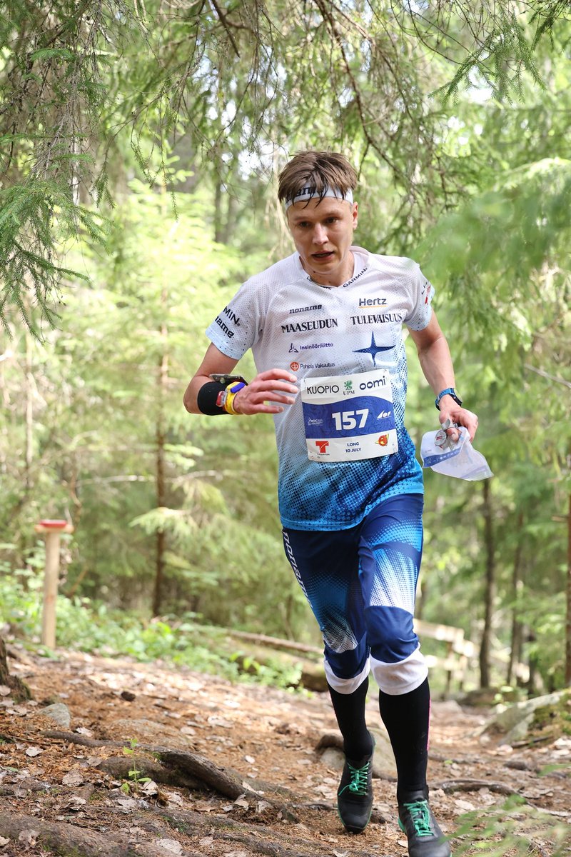 SuunnistusSSL's tweet image. Lauantai 12.7.

Suunnistuksen MM-Viestit

Naiset: Amy Nymalm, Ida Haapala, Venla Harju
Lähtö klo. 13.28

Miehet: Topi Syrjäläinen, Akseli Ruohola, Miika Kirmula
Lähtö: 15.30

Tietoa MM-kilpailuista ja tapahtumien seurannasta:
suunnistusliitto.fi/2025/06/suunni…

Kuva: Touho Häkkinen