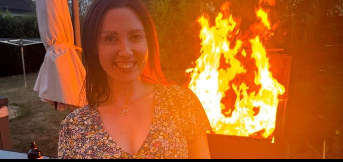 „Ich hatte ein Poster von dem ‚Sonne‘-Musikvideo in meinem Zimmer hängen. Da habe ich das Gesicht der Schauspielerin mit einem Foto von mir überklebt“, sagte die selbst ernannte Casting-Direktorin Alena Makeeva <a href="/aufmerken/">Benjamin Stibi</a> welt.de/politik/plus25… #Rammstein